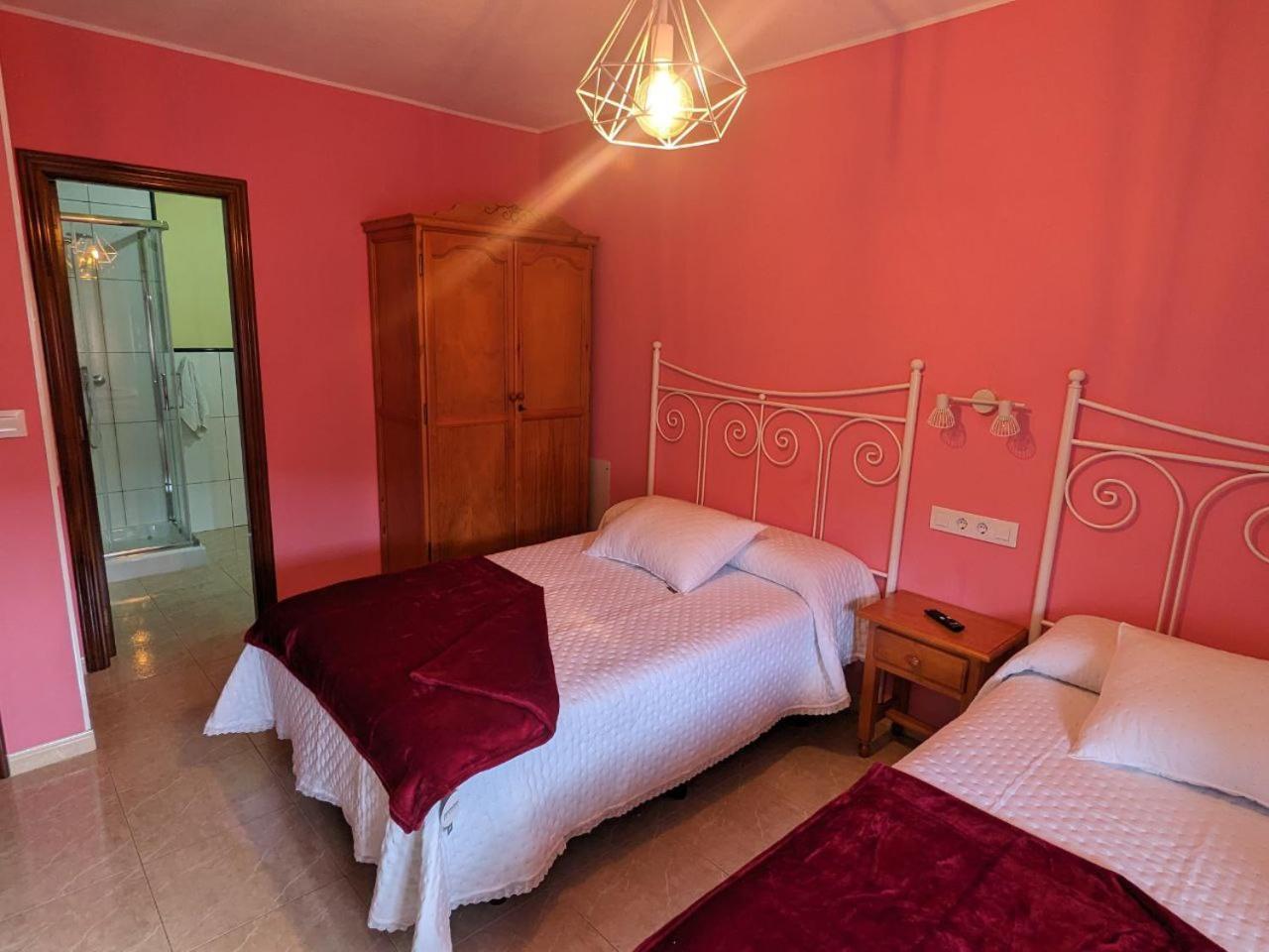Vivienda Turistica Vacacional Maricarmen Hotel Arou Exterior foto